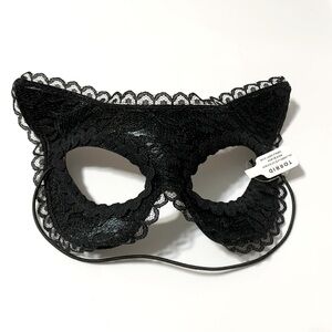 Torrid NEW Halloween Lace Cat Mask Renaissance Masquerade ADULT